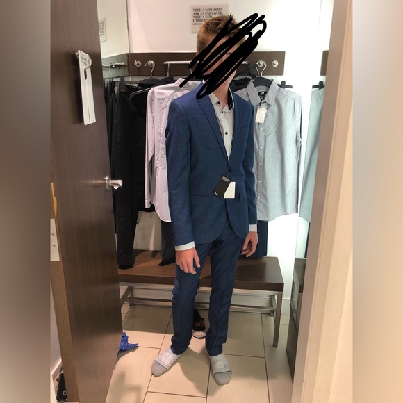 H&M Suits & Blazers Hm Slim Suit And Two Coordinating Shirts Great